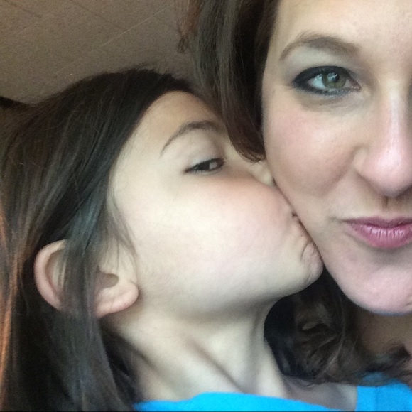 Meet your Posher, Melissa - Picture 4 of 10